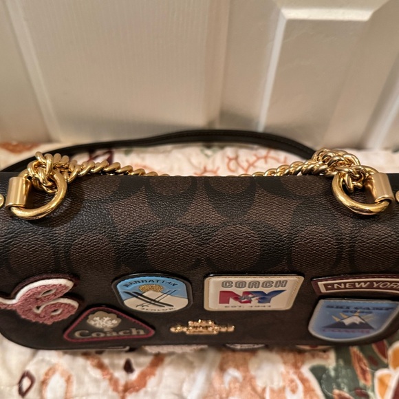 Coach Klare Crossbody Bag In Signature Canvas With Ski Patches - Picture 8 of 12